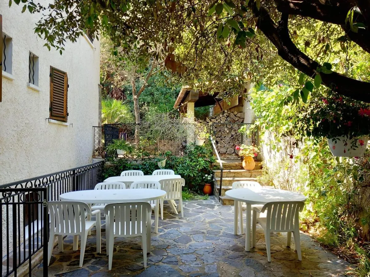 Hotel Cap Soleil Cavalaire-sur-Mer 2*,  France